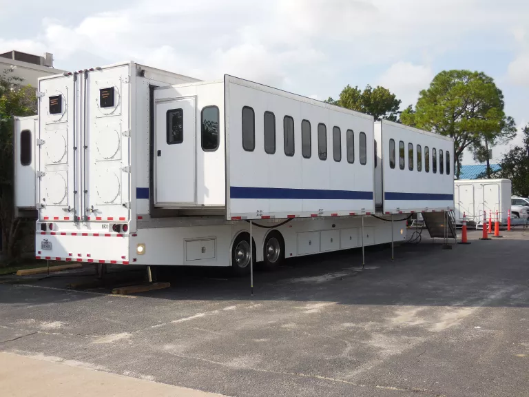 Mobile recovery unit