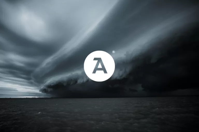 dark shelf cloud hurricane